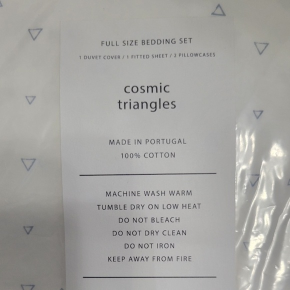 Dewberry Kids' "Cosmic Triangles" Organic Cotton Full Size Bedding Set B… - Picture 5 of 6